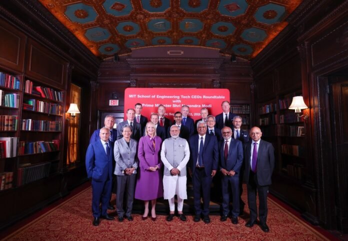 Had a fruitful roundtable with tech CEOs in New York, discussing aspects relating to technology, innovation and more. Also highlighted the strides made by India in this field. I am glad to see immense optimism towards India.