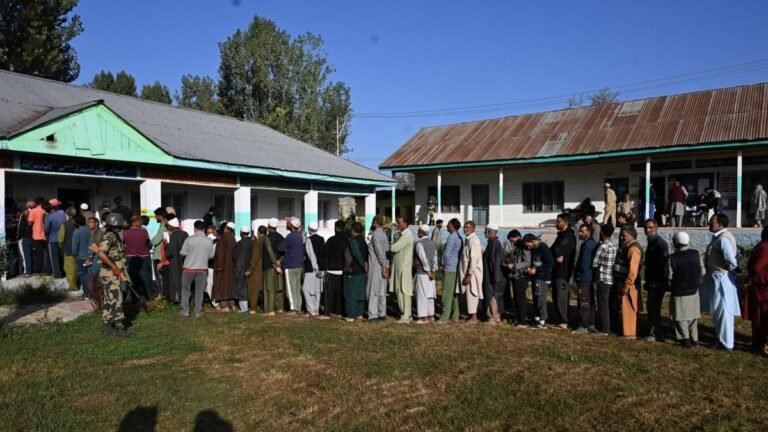 जम्मू-कश्मीर विधानसभा चुनाव फेज 3: सुबह 9 बजे तक 11% से अधिक मतदान, पहली बार पाकिस्तानी शरणार्थियों ने डाला वोट